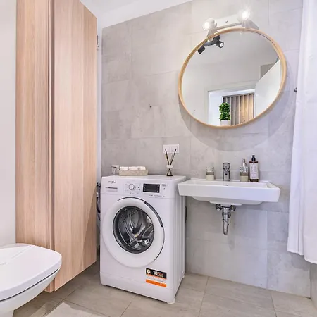 Jad - Luxury 3 & 2 In Kasper, Near Coresi Mall Apartment Brasov
