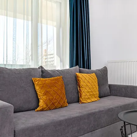Jad - Luxury 3 & 2 In Kasper, Near Coresi Mall Apartment Brasov