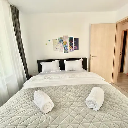 Apartment Jad - Luxury 3 & 2 In Kasper, Near Coresi Mall Brasov