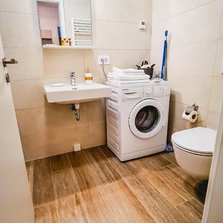 Jad - Luxury 3 & 2 In Kasper, Near Coresi Mall Brasov