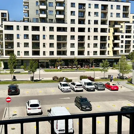 Jad - Luxury 3 & 2 In Kasper, Near Coresi Mall Apartment