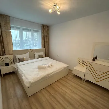 Jad - Luxury 3 & 2 In Kasper, Near Coresi Mall *